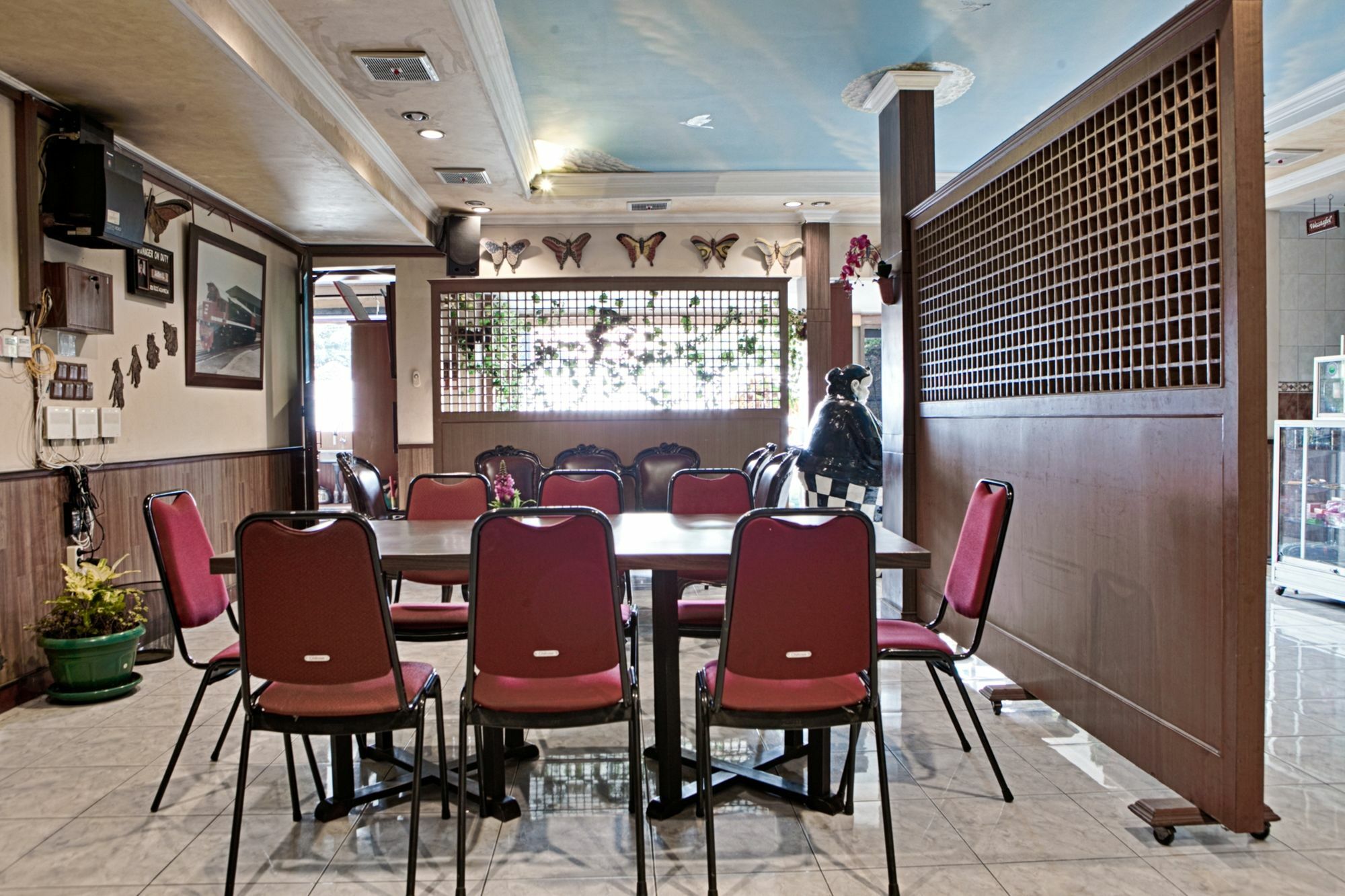 Reddoorz Plus Near Riau Street Bandung Exterior photo